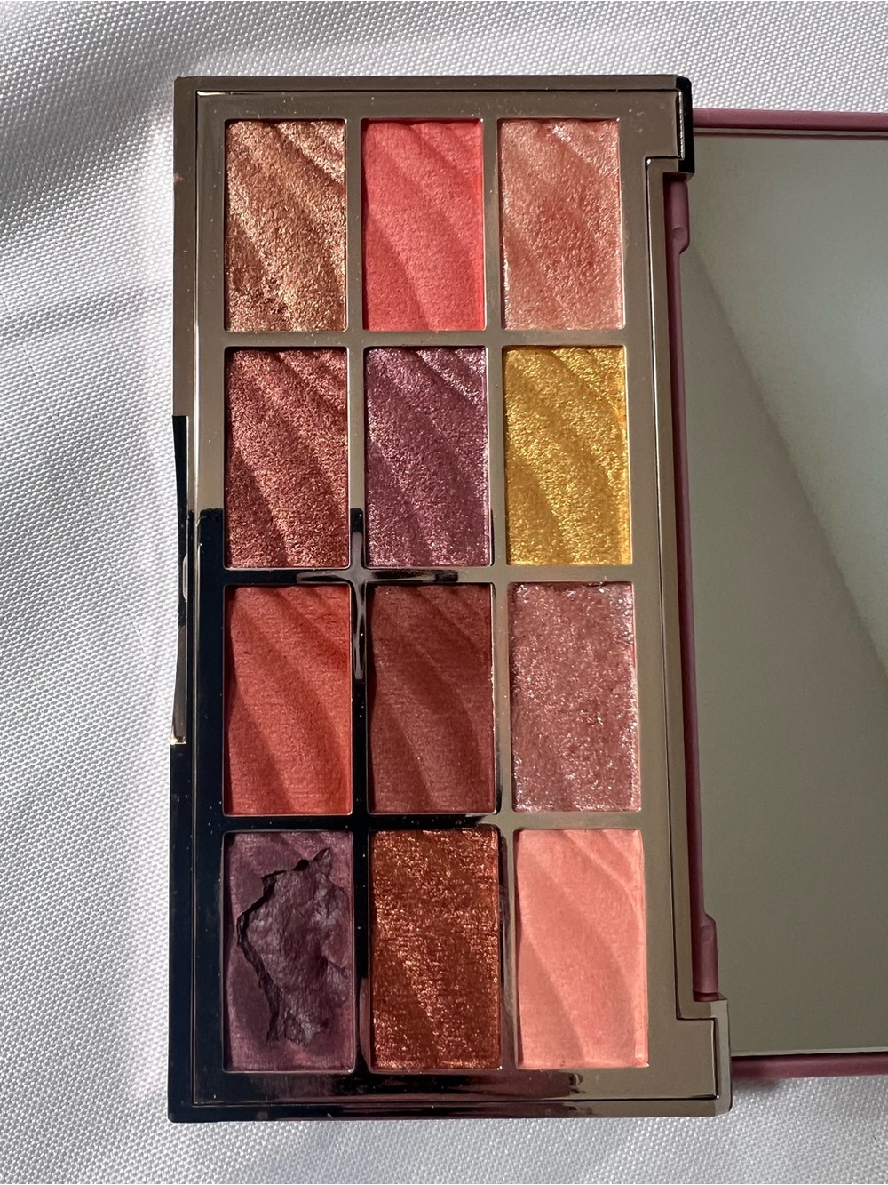 Ciaté London The Velvet Palette 12 Pan Eyeshadow Palette - Picture 5 of 10